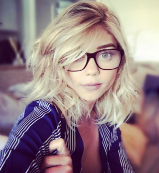 Sarah Hyland Nude Photos: Hacked AGAIN! - The Hollywood Gossip