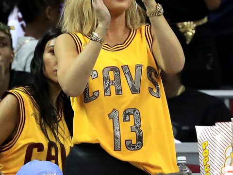 Khloe Kardashian: Go Cavs!