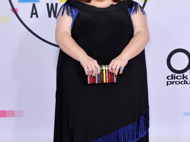 Chrissy Metz at 2017 AMAs