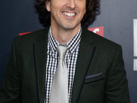 Mark Schwahn Picture