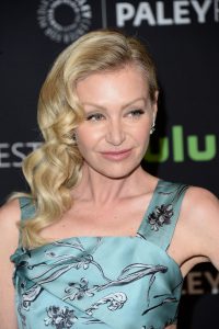 Portia de Rossi Poses