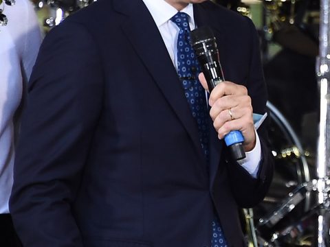 Matt Lauer Sucks