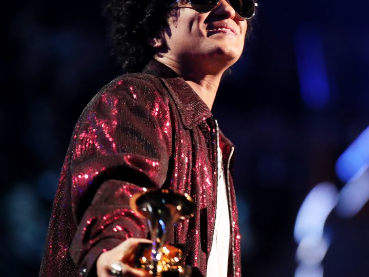 Bruno Mars Wins!