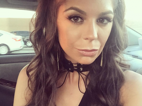 Olivia Lua Selfie - The Hollywood Gossip