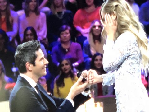 Arie Proposes to Lauren