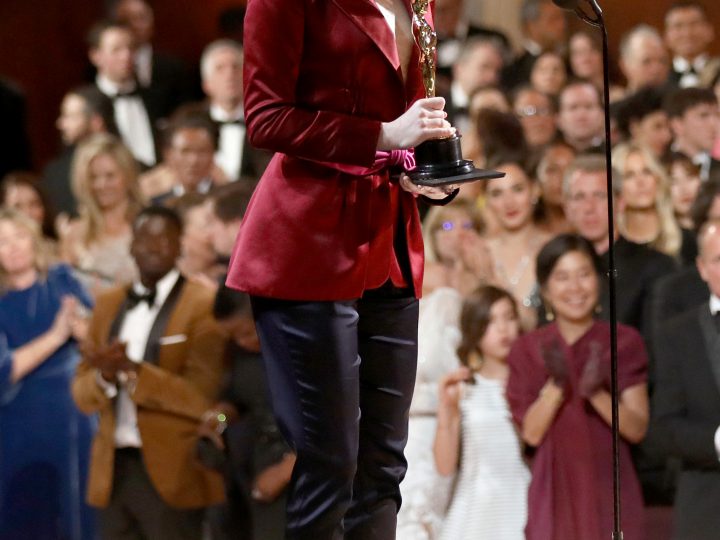 Emma Stone Smiles as Oscars Presenter