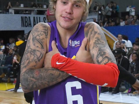 Justin Bieber Likes Basketball