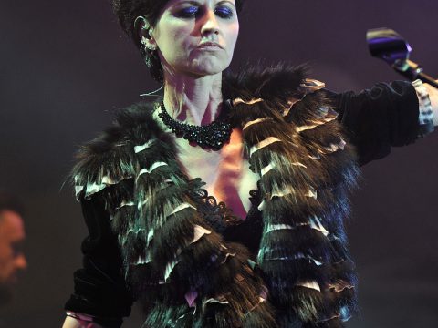 Dolores O’Riordan on Stage