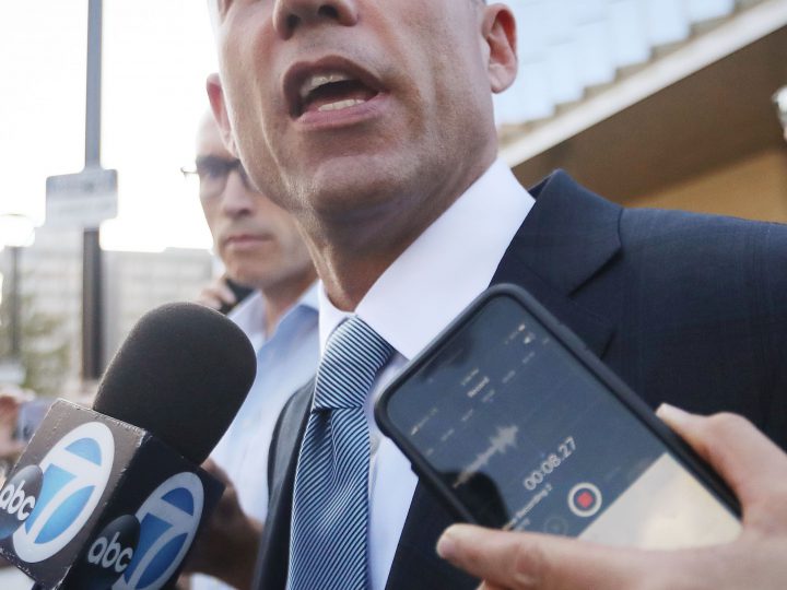 Michael Avenatti Image