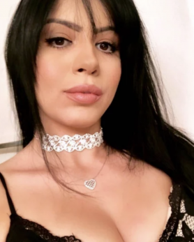 Larissa Lima Joins Tinder Weeks After Split from Colt Johnson - The