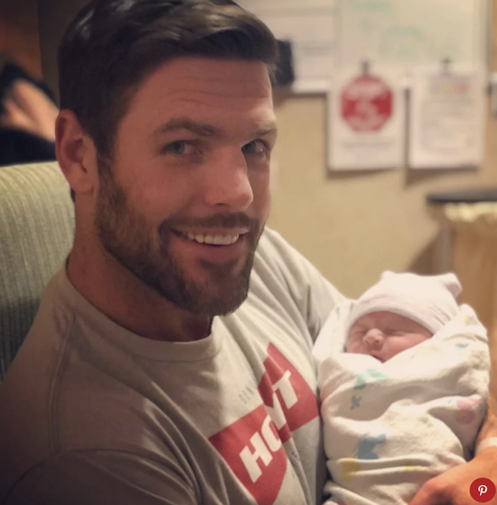 Mike Fisher Archives - The Hollywood Gossip