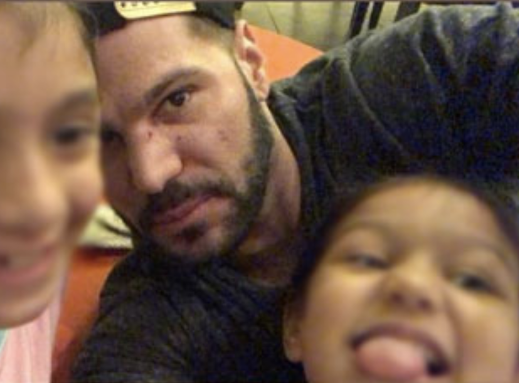 Ronnie Ortiz-Magro Hangs with Family, Flaunts Facial Wounds - The