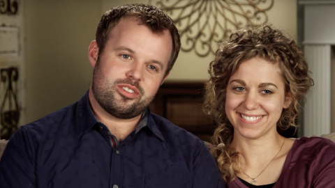 John David and Abbie film a confessional segment during their time on the TLC reality show Counting On.