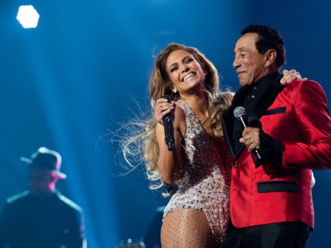Smokey Robinson and Jennifer Lopez 