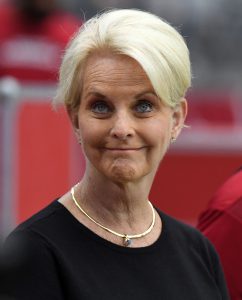 Cindy McCain, Now a Widow