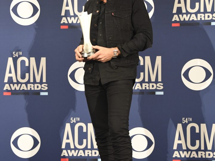 Keith Urban Wins!