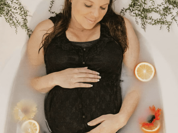 Amy Duggar Shares Final Maternity Photos Ahead of Giving Birth I'm SO(02)