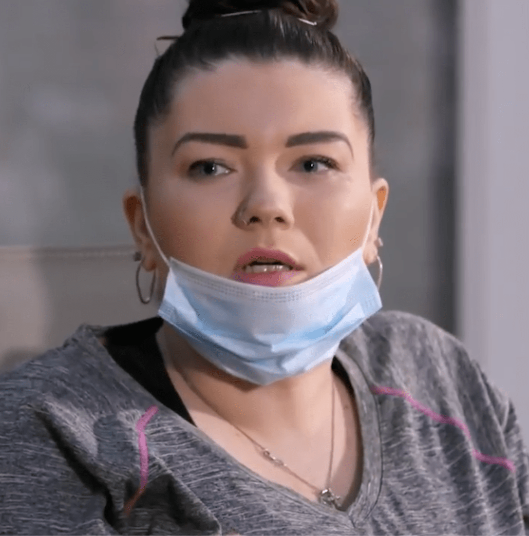 Amber Portwood Posts Unrecognizable Selfie, Receives WTF? Reaction From