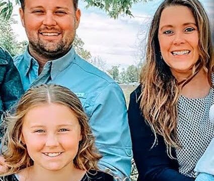 Anna and Josh Duggar Pic