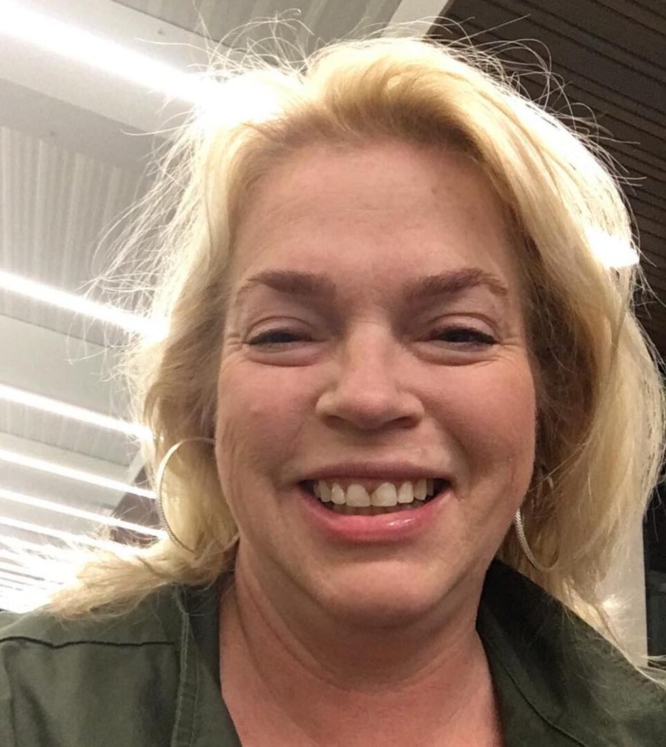 Brown, Janelle - The Hollywood Gossip