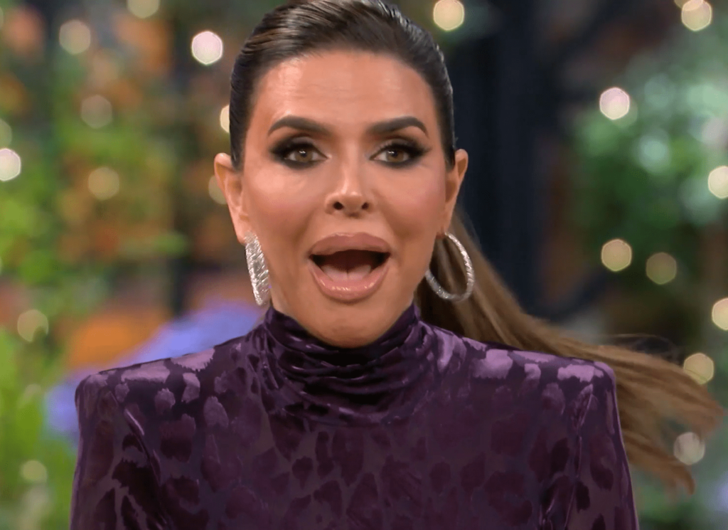 Lisa Rinna: Amelia Dumped Scott Disick Because He Was Hung Up on Kourtney!