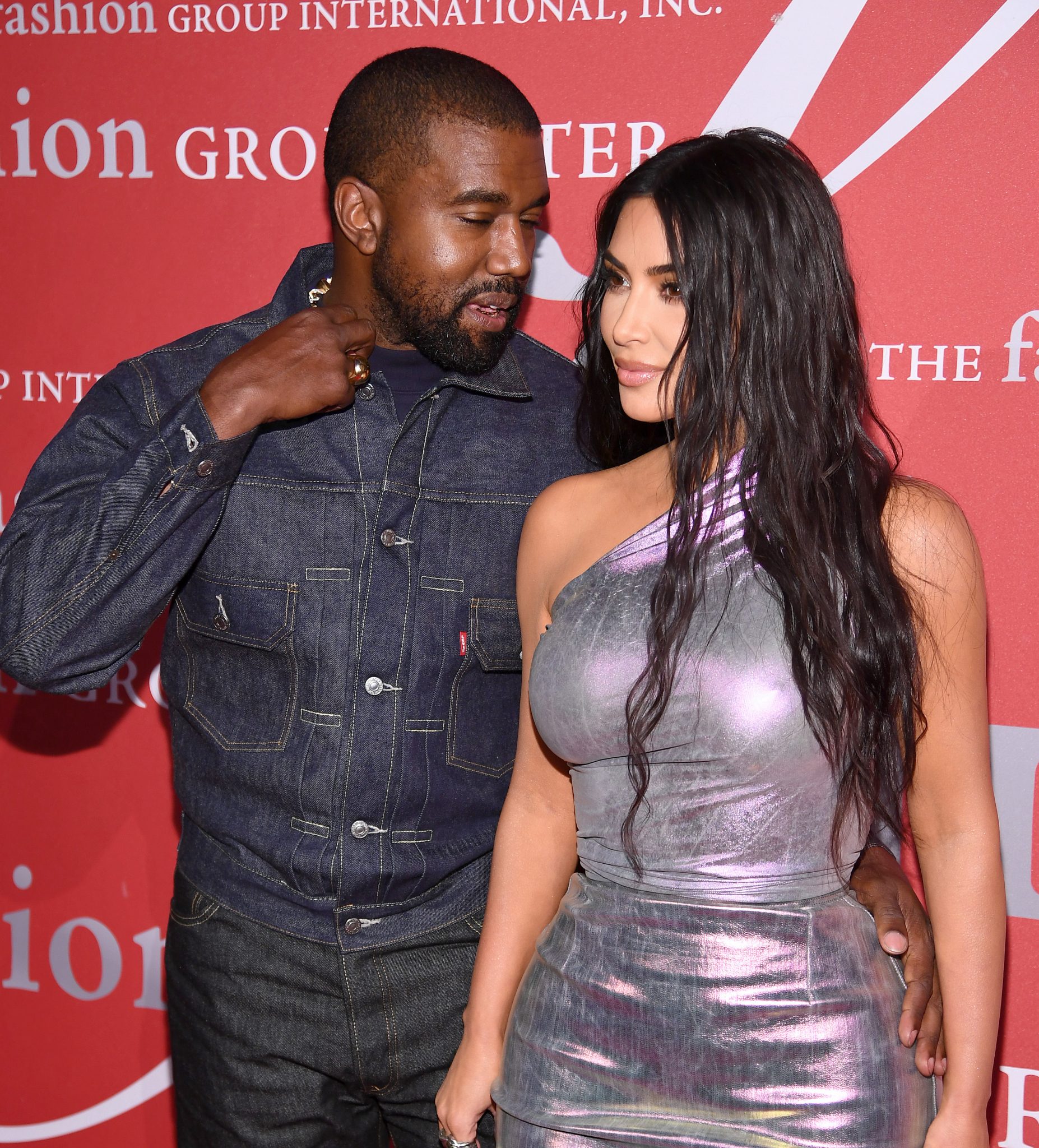Kim Kardashian And Kanye West: Sex Tape Fallout - p9qf2pi