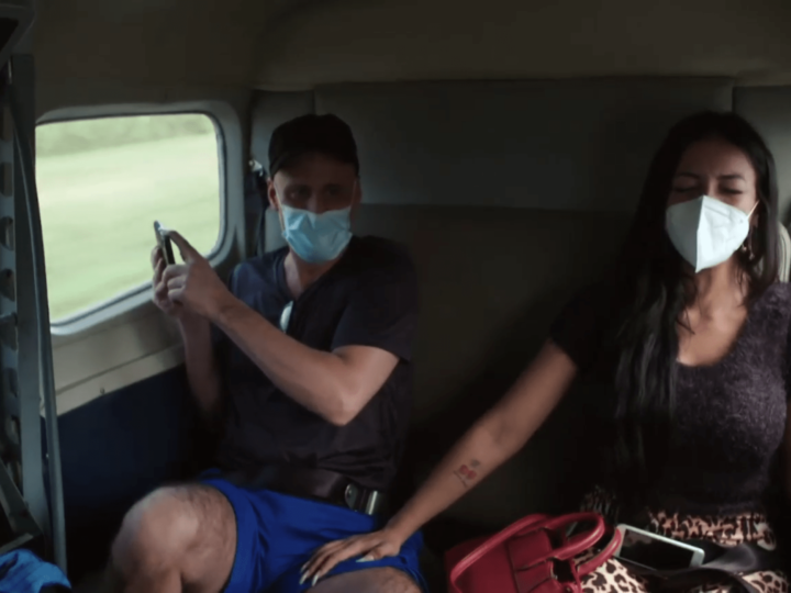 Gino Palazzolo and Jasmine Pineda arrive at their vacation destination