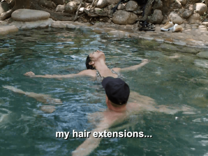Jasmine Pineda swims with Gino – my hair extensions