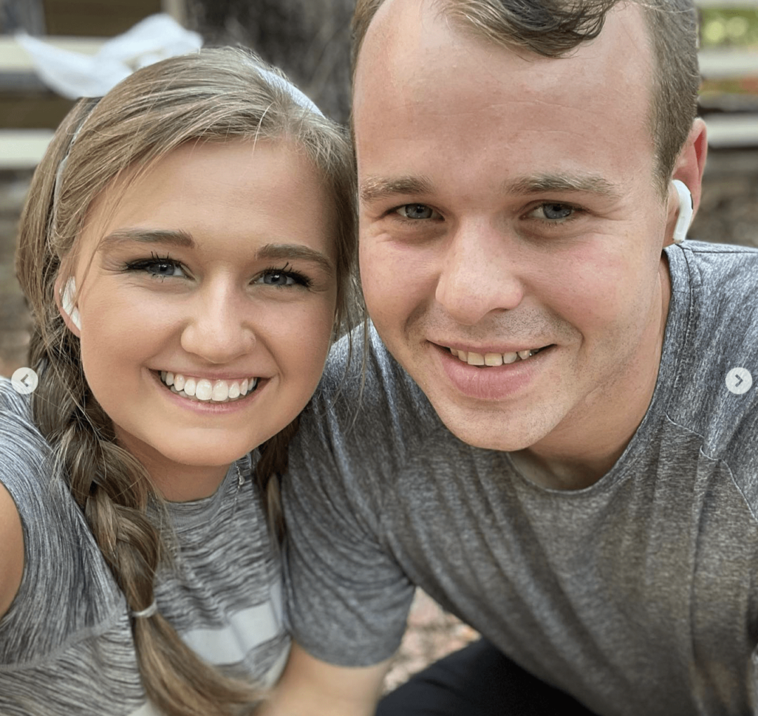 Kendra Caldwell Joseph Duggar S Wife Is Pregnant With Baby 4 The