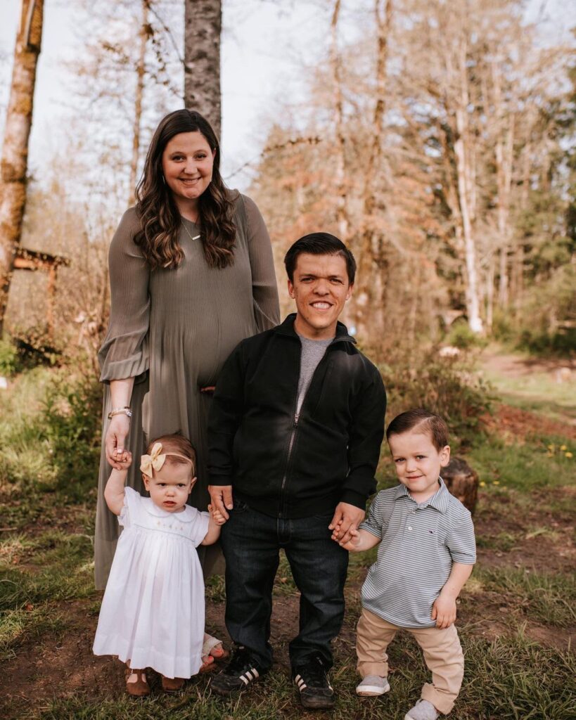 Tori Roloff, Zach Roloff, Jackson Roloff, and Lilah Roloff on Easter 2022