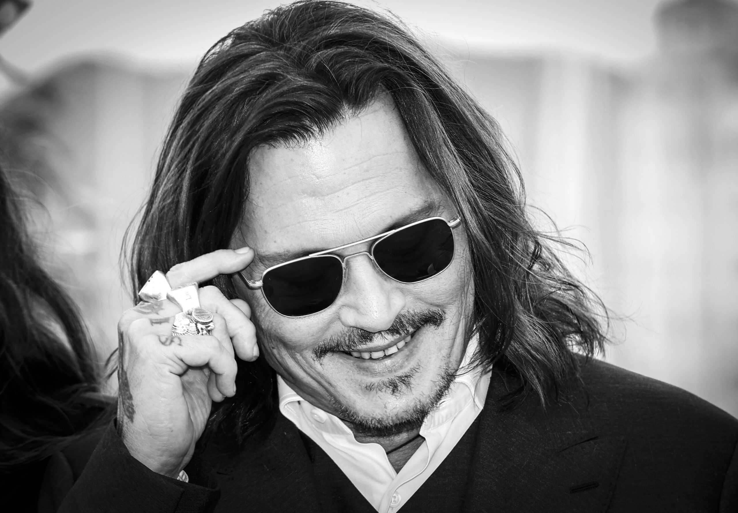 johnny-depp-was-cleaned-up-by-makeover-experts-ahead-of-cannes