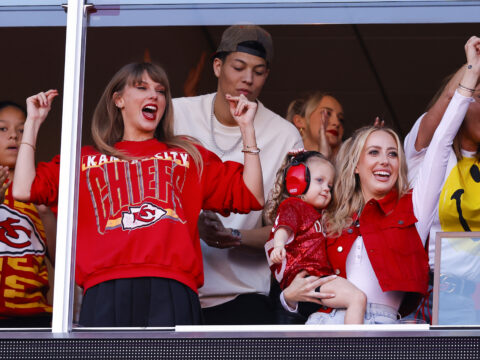 Taylor Swift and Brittany Mahomes are going nuts in this fun photo.