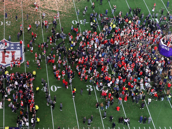 Yes, There Was a Super Bowl Streaker: Watch Him on Field, Tackled by Security