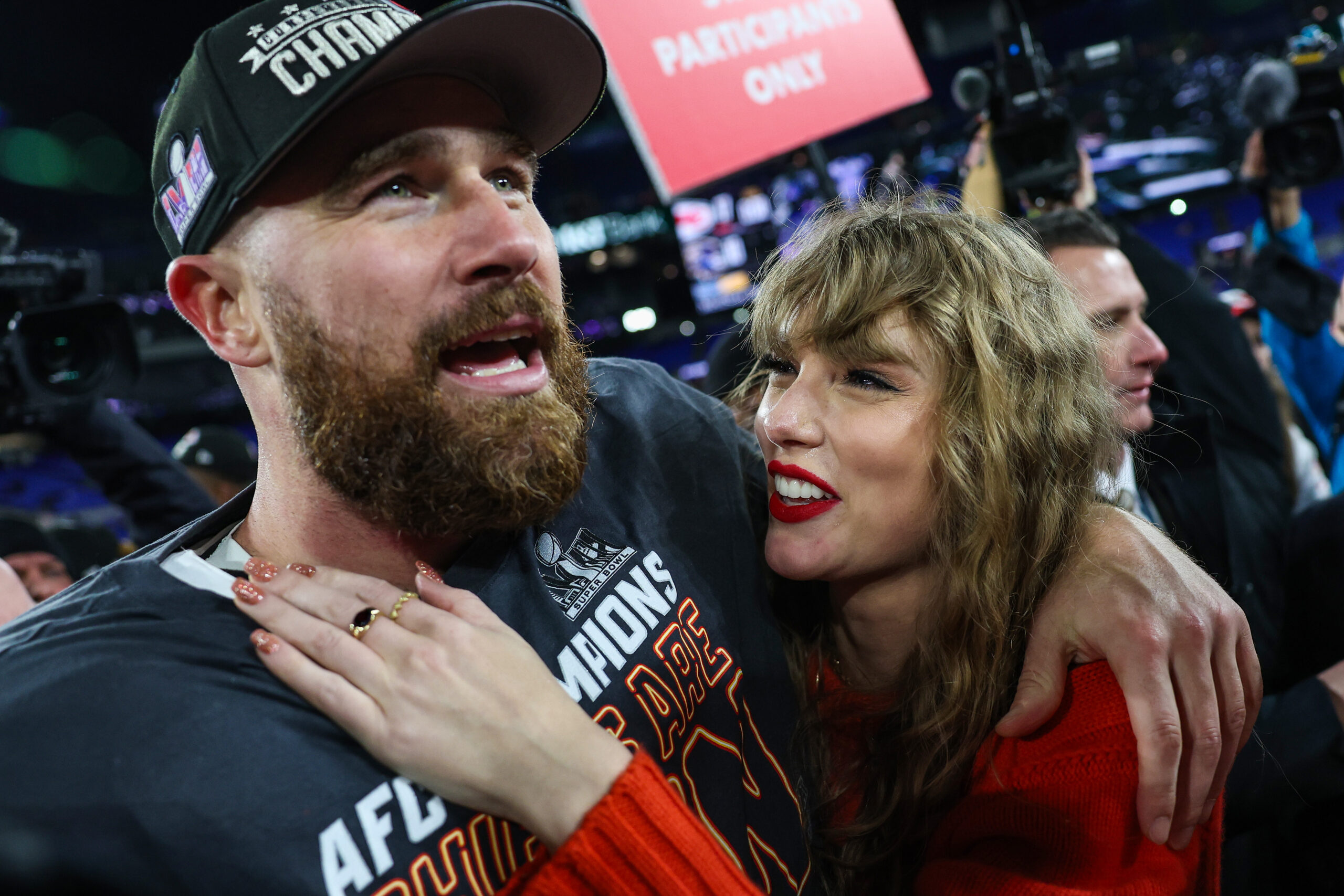 トラヴィス・ケルシーとテイラー・スウィフトがバレンタインデーを離れて過ごす理由