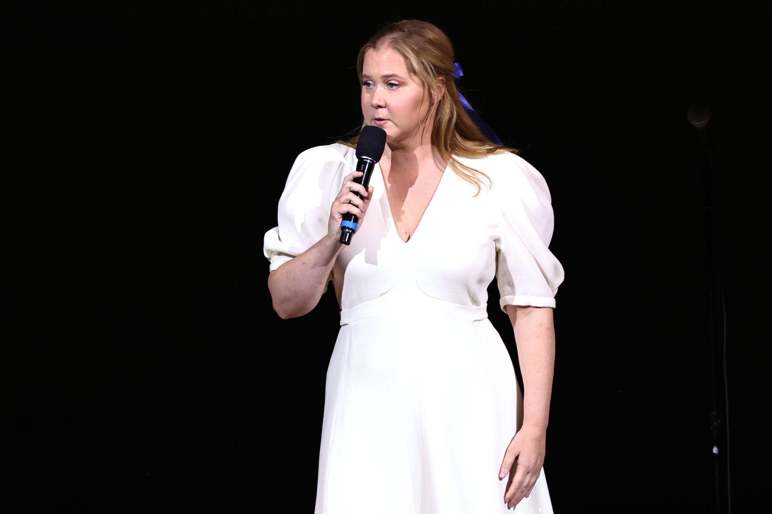 Amy Schumer Responds to Criticism of Her “Puffier” Face, Slaps Down Trolls