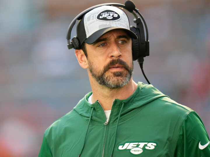 Aaron Rodgers Expressed Belief In ‘Deranged’ Sandy Hook Conspiracy Theories: …