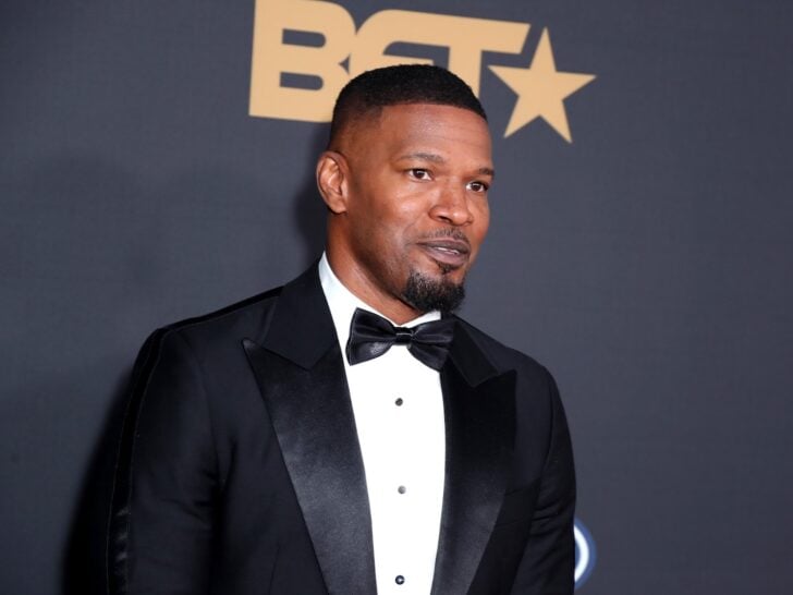 Jamie Foxx Looks Fit & Full of Life In Return To Show After Health Scare : Watch