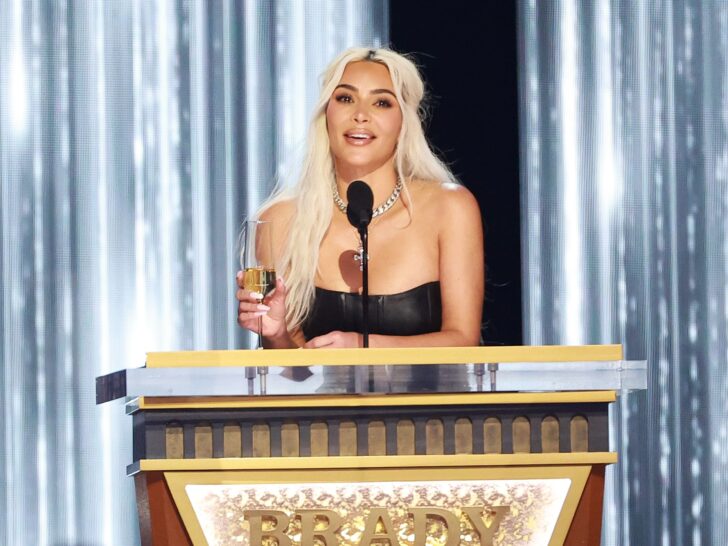 Kim Kardashian Likened to ‘Robot’ with ‘No Human Aspect’ at Tom …