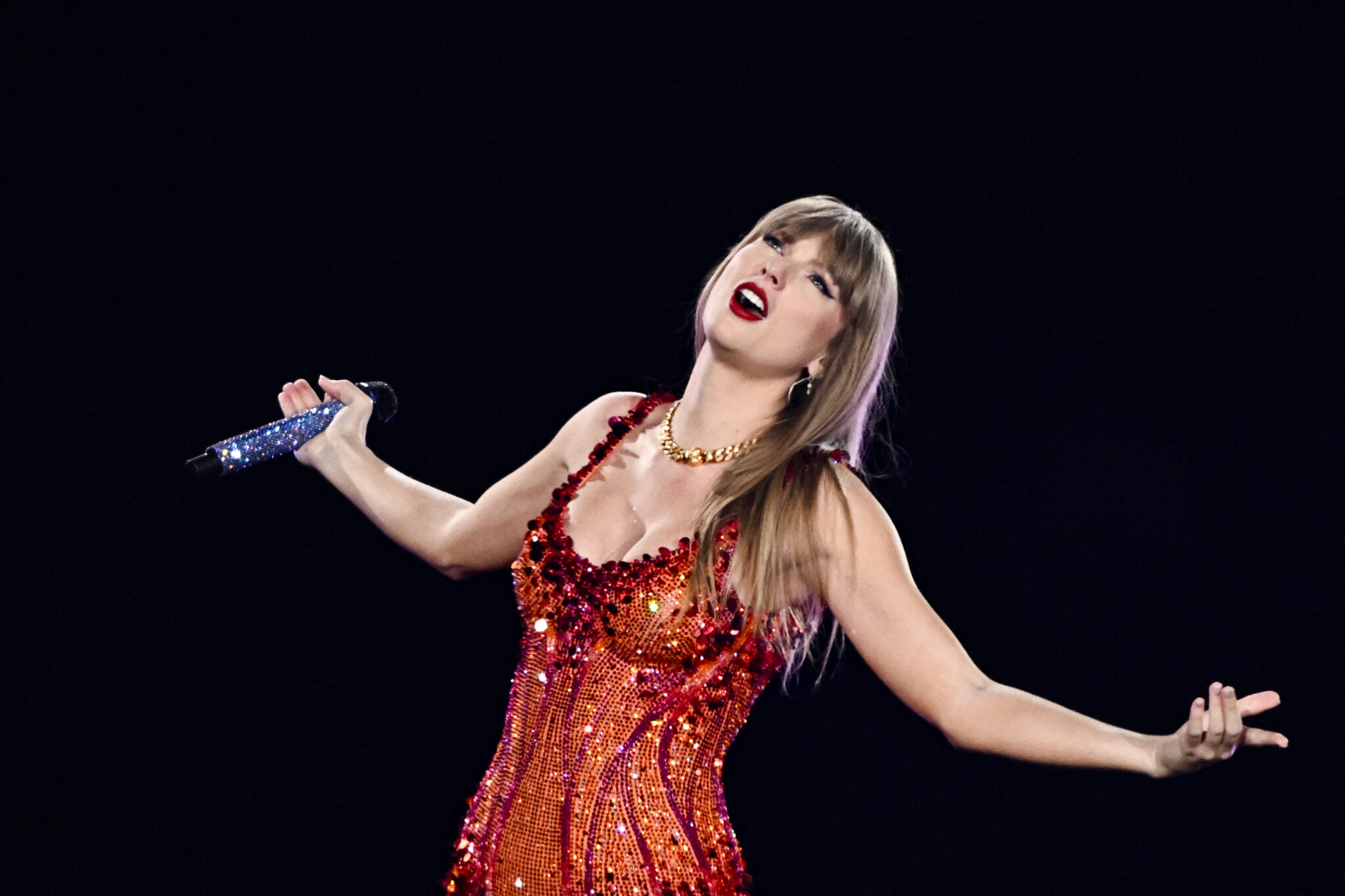 Taylor Swift Has 'Separation Anxiety' Over Travis Kelce Report