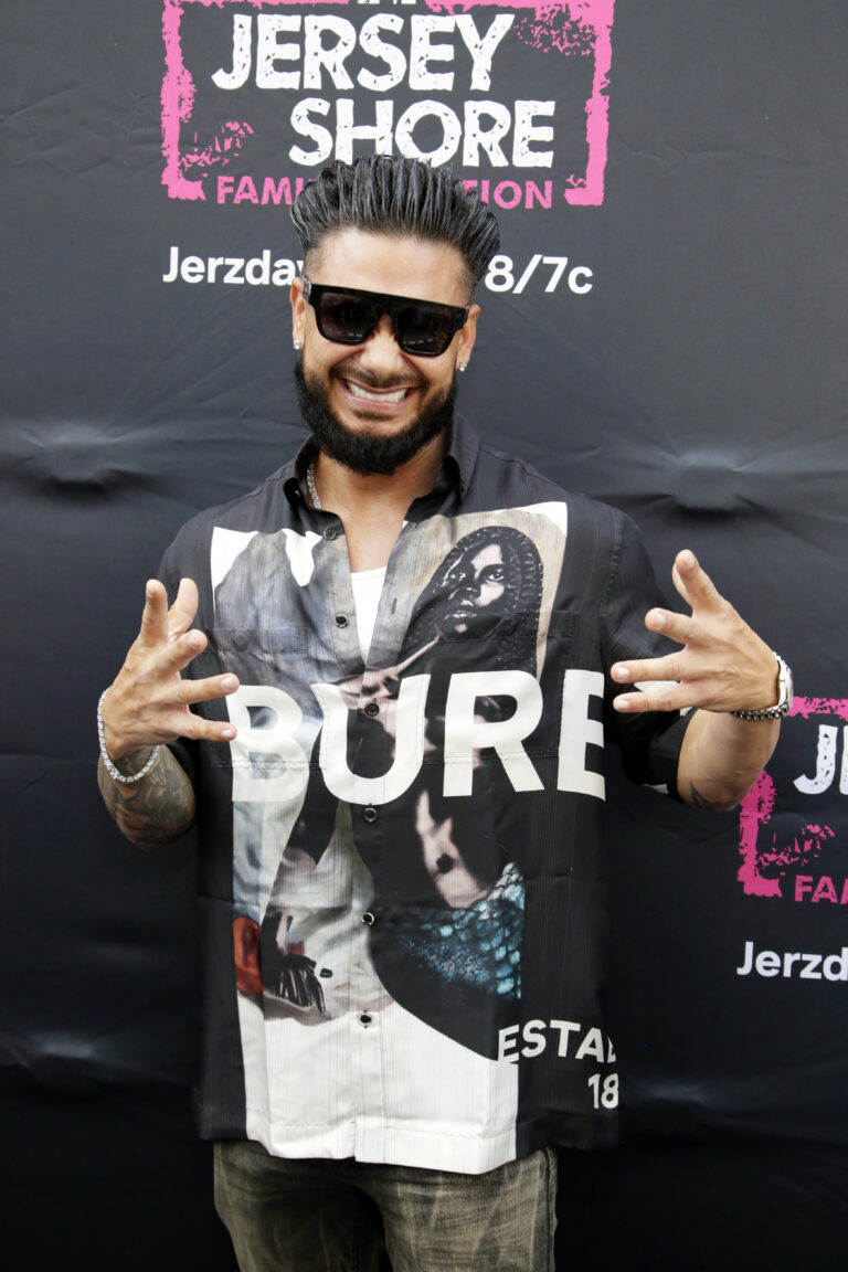 Pauly D's Father Passes Away; Jersey Shore Pays Tribute to Paul DelVecchio