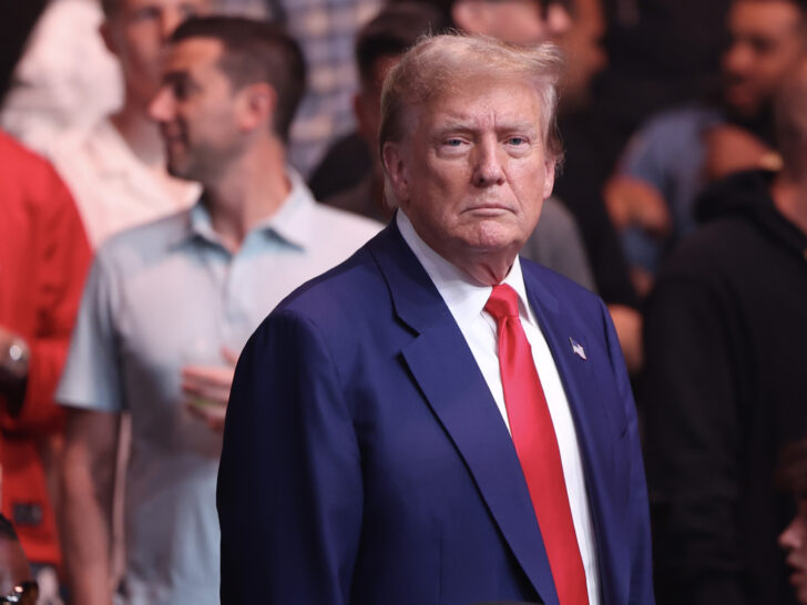 Donald Trump Calls Taylor Swift ‘Unusually Beautiful,’ Suggests Her Liberal …