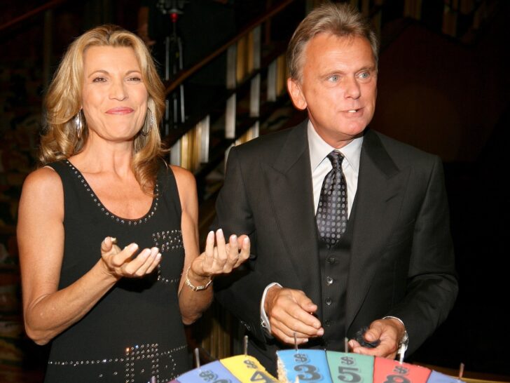 Vanna White Cries As Pat Sajak Leaves Wheel Of Fortune Forever: Watch
