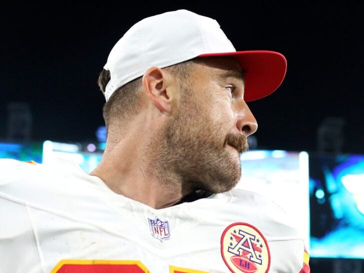Is That Travis Kelce in Taylor Swift’s ‘I Can Do It With A Broken …