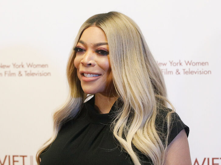 Wendy Williams: Spotted! For First Time in Over a Year!