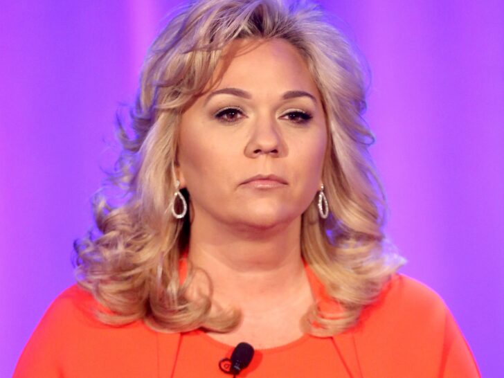 Julie Chrisley Gets Prison Sentence Upheld, Breaks Down in Tears