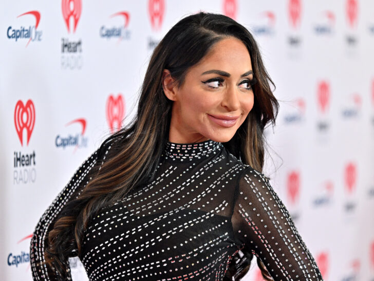 Angelina Pivarnick Says Jason Tartick Has Been Sliding Into Her DMs