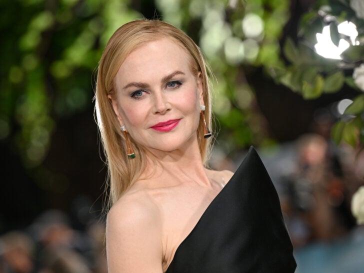 Nicole Kidman Seems to Push Salma Hayek In Tense Moment Caught on Camera