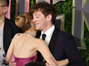 Ariana Grande & Ethan Slater Already Planning Marriage: Report