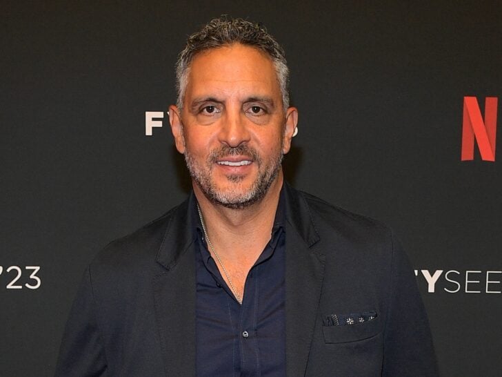 Mauricio Umansky Debuts New Model GF, Still Hasn’t Actually Divorced Kyle Richards