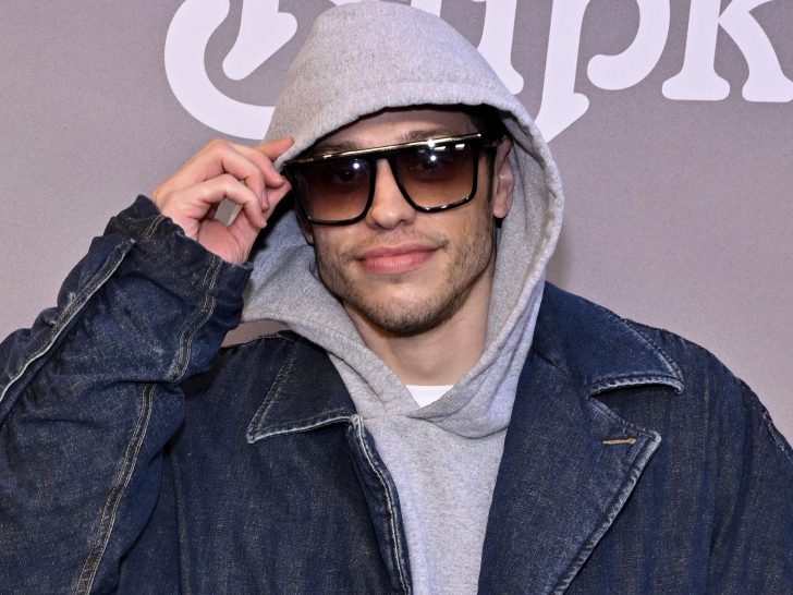 Pete Davidson Tattoos Are GONE In New Shirtless Video: WATCH